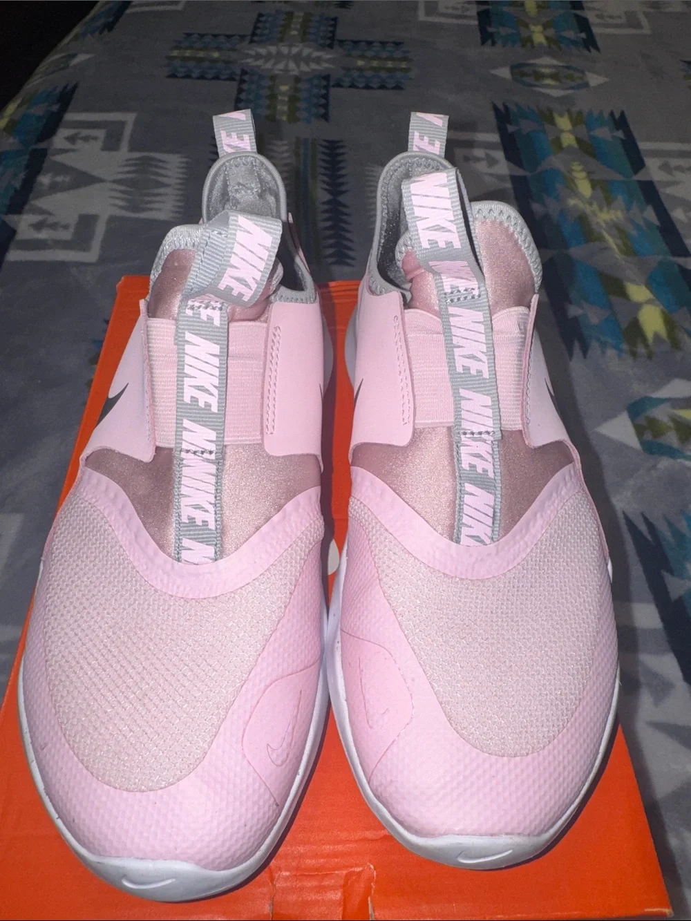 Nike youth pink